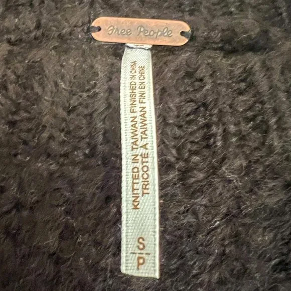 Free People | Black Pullover Sweater - Picture 6 of 6